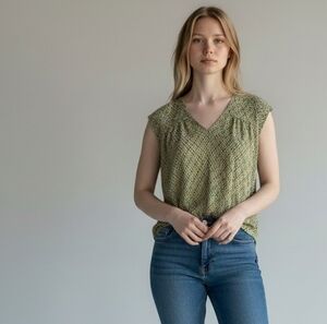 Liverpool LA Green Chevron Patterned Sleeveless Blouse